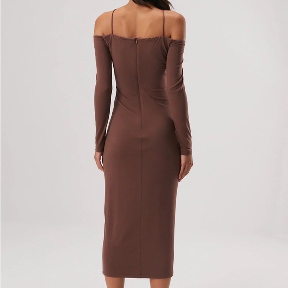 Misha Lou Matte Jersey Midi Dress Mushroom - Picture 2 of 3